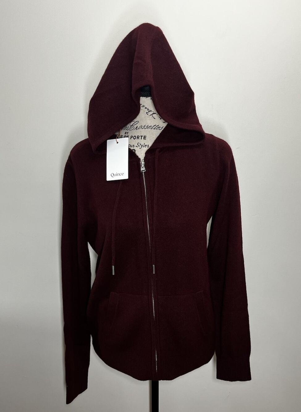 Quince Mongolian Cashmere Full Zip Hoodie Womens M Burgundy Sweater Quiet Luxury